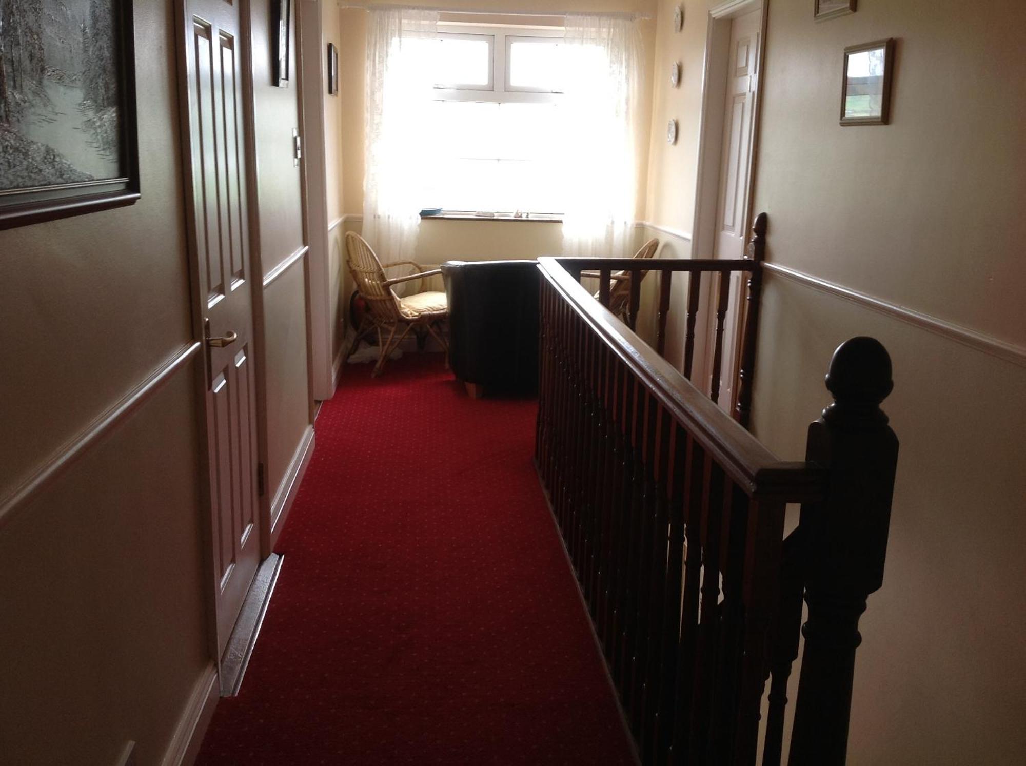 Bed and Breakfast Brownes Emlagh East Экстерьер фото