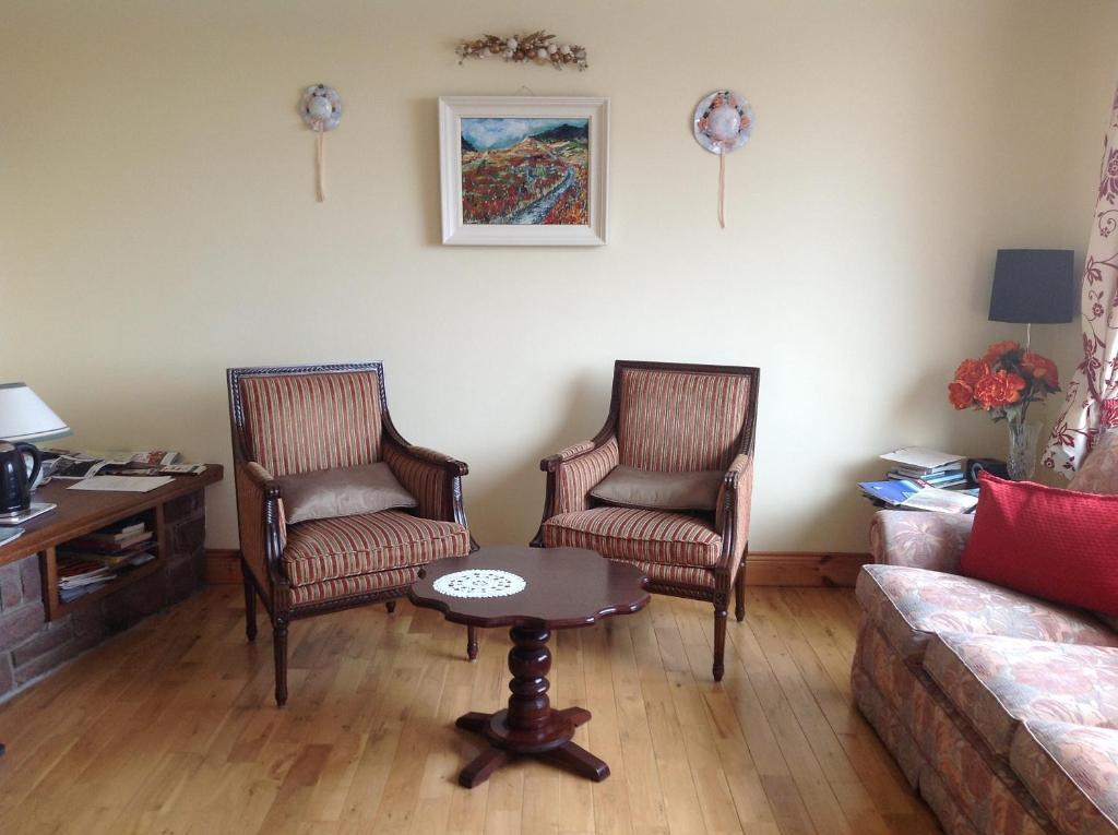 Bed and Breakfast Brownes Emlagh East Экстерьер фото